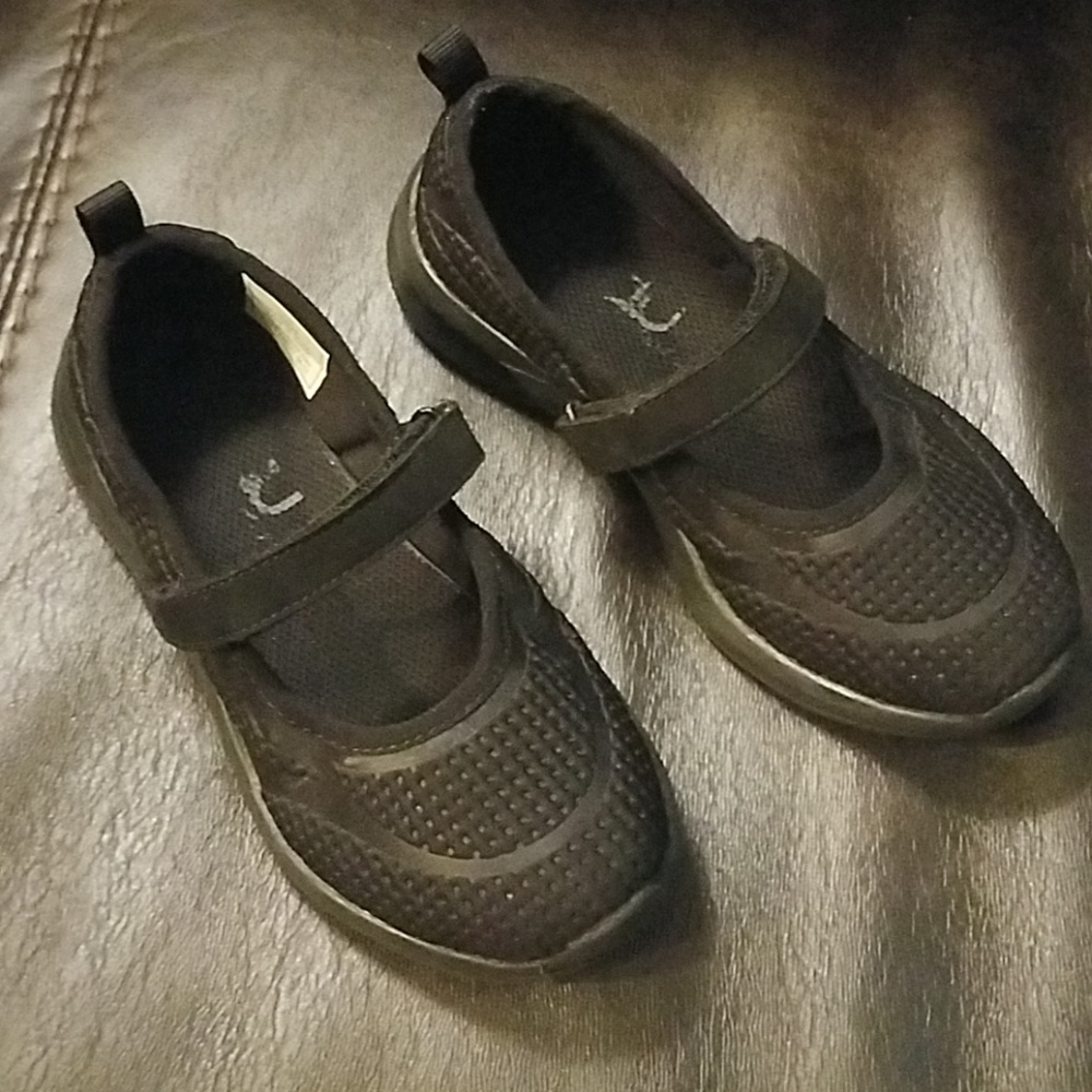 Girls size 1 shoes
